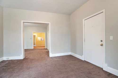 583 Sheldon Ave, Grand Rapids MI 49507-1166 exterior