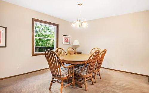 1292 Balsam Trl, Saint Paul MN 55123-1707 exterior