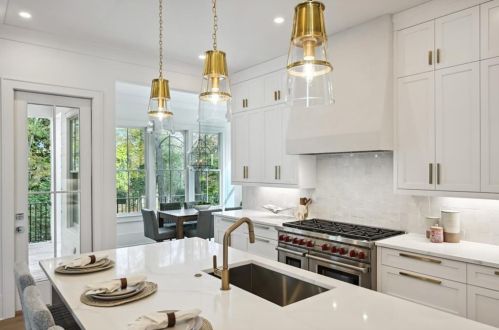 1266 Briardale Ln, Atlanta GA 30306-2624 exterior