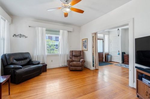 3163 Ashlyn St, Pittsburgh PA 15204-1705 exterior