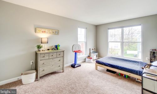 5035 Kimi Gray Ct, Washington DC  20019-5917 exterior