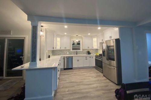 32 Sturgis Rd, Edison, NJ 08817-4074