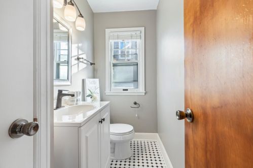 2516 83, Milwaukee WI 53213-1027 exterior