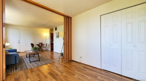 1040 Kinau St, Honolulu, HI 96814-1028