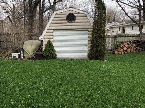 2102 Monte Ave, Meskegon MI 49444-4524 exterior