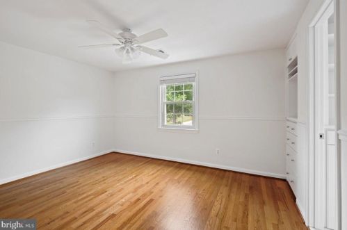 1111 Fallsmead Way, Rockville MD 20854-5549 exterior