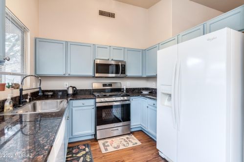 6476 David Dr, Tucson AZ 85730-1813 exterior