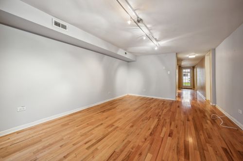 3340 Hamilton Ave, Chicago IL 60636-1020 exterior