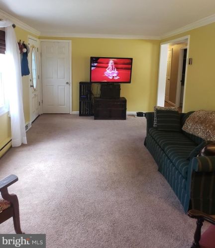 860 Pat Ln, Huntingtown, MD 20639-9780