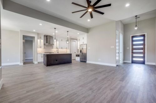 8231 Forest Ln, Dallas TX  75243-3903 exterior