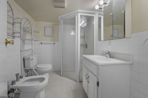 1085 Voorhees St, Industrial Hillside NJ 07205-2619 exterior