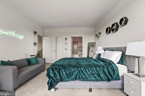 445 Masterson Ct, Trenton NJ 08618-1441 exterior