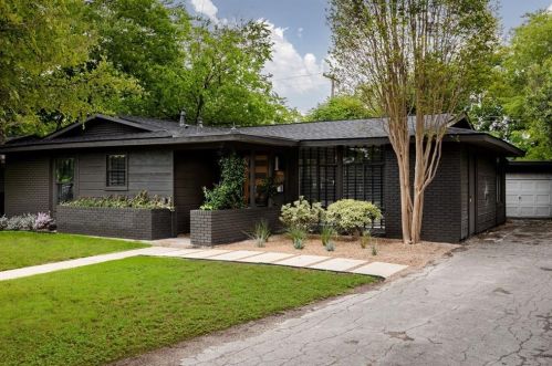 1609 Corona Dr, Austin TX  78723-2519 exterior