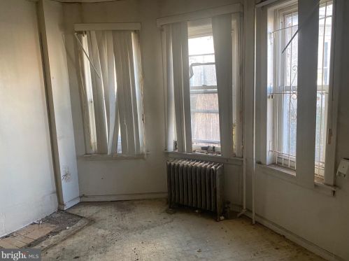 120 6 St, Darby PA 19023-2306 exterior