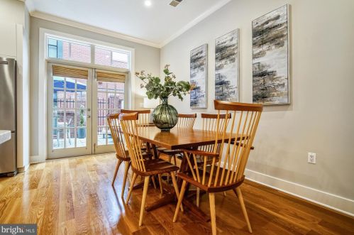 1125 Royal St, Alexandria VA 22314-4310 exterior