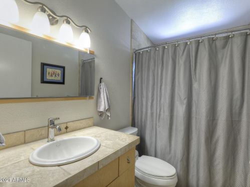 4615 43rd St, Phoenix AZ 85032-3323 exterior