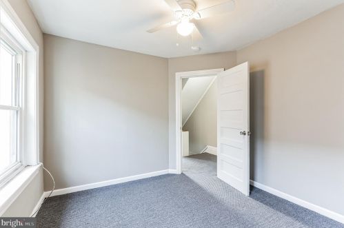 565 Jefferson Ave, Pottstown PA 19464-4721 exterior