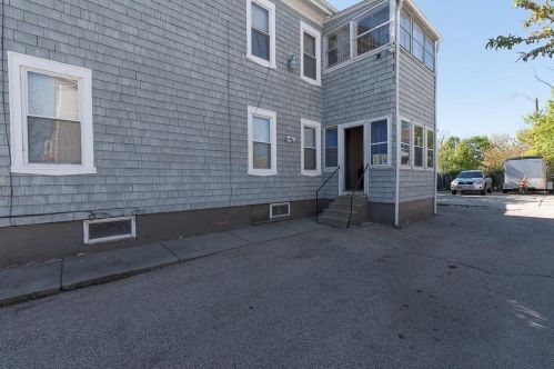 149 Laban St, Providence RI 02909-4424 exterior