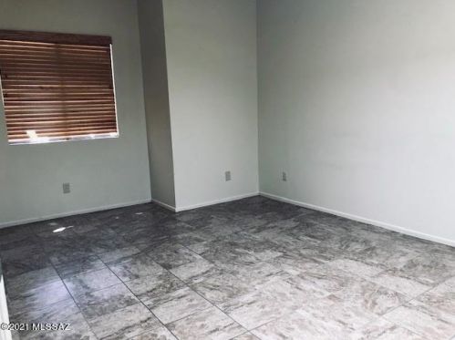 5911 Sun County Blvd, Tucson AZ 85712-2345 exterior