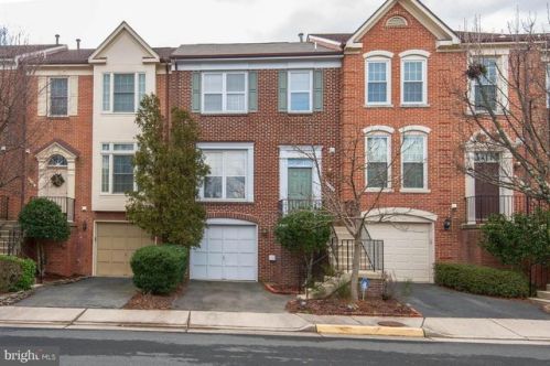 6159 Braeleigh Ln, Alexandria, VA 22315-5257