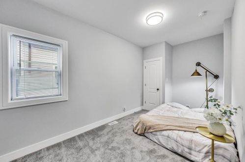 245 13 Ave, Broadview IL 60153-1407 exterior