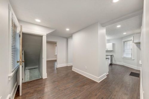 1692 Hillsdale Ave, Pittsburgh PA 15216-2018 exterior