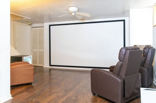 211 Ingram Ave, Pittsburgh PA  15205-2008 exterior