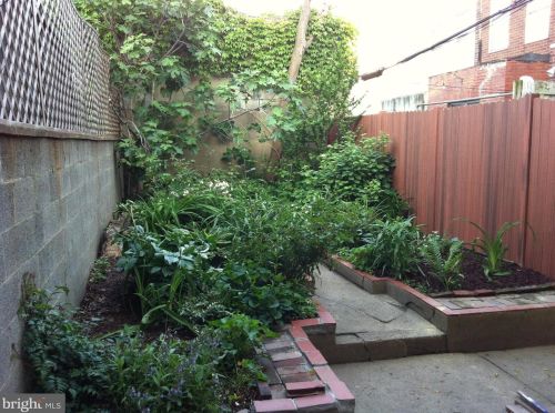 1423 9 St, Philadelphia PA 19148-3727 exterior