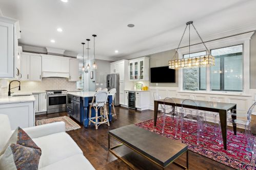 2326 Charleston St, Chicago IL 60647-4112 exterior