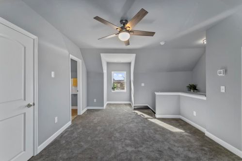 5642 Maple Ave, Saint Louis MO 63112-2722 exterior