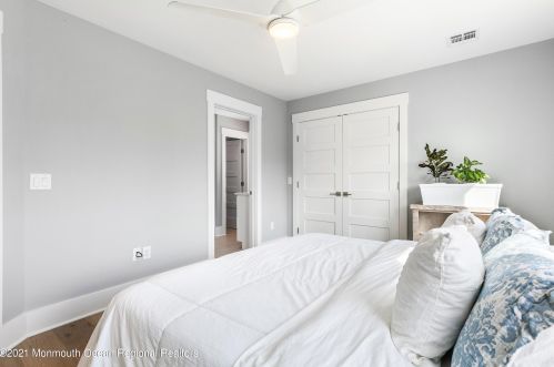 170 Osborne Ave, Point Pleasant Beach NJ  08742-4624 exterior