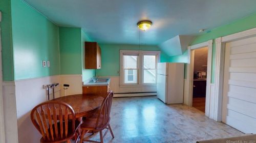 546 Church St, New Britain CT 06051-2312 exterior