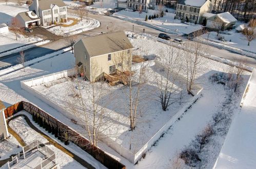 3 Amy Way, Concord NH 03303-1045 exterior