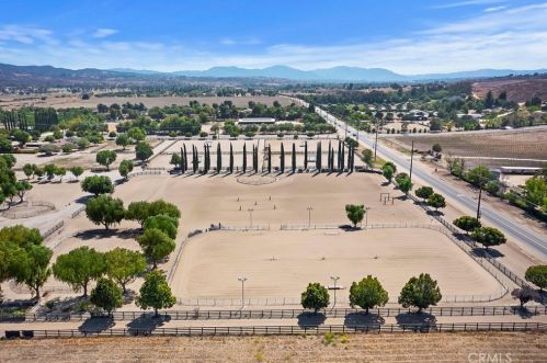 37055 De Portola Rd, Temecula CA 92592-9575 exterior