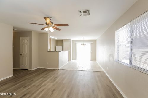 2440 71st Ln, Phoenix AZ  85043-7539 exterior