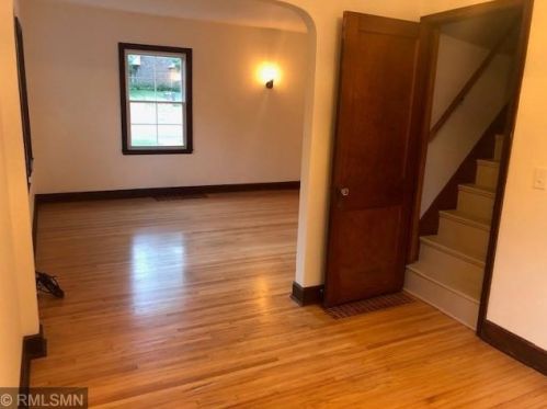 5089 Main St, Maple Plain MN 55359-9430 exterior