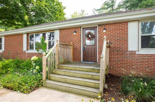 16092 Ireland Rd, Mishawaka, IN 46544-6532