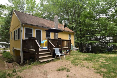 27 Dudley Dr, Wakefield, NH 03887-6006