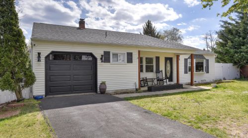 3 Sutton Pl, Hazlet, NJ 07730-1603