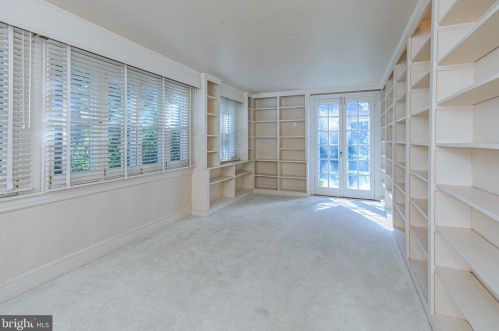 28 Edgehill St, Princeton NJ 08540-6802 exterior