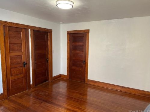 61 Albany Ave, New Britain CT  06053-3586 exterior