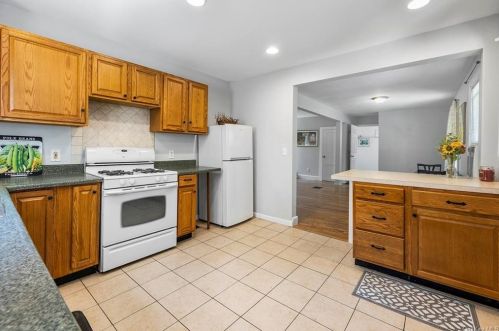 124 Bower Rd, Poughkeepsie NY 12603-1114 exterior