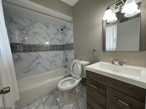 334 9th St, Paterson NJ  07508-2118 exterior