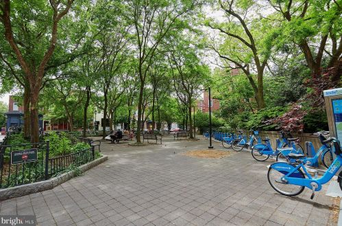 1023 Clinton St, Philadelphia PA 19107-6016 exterior