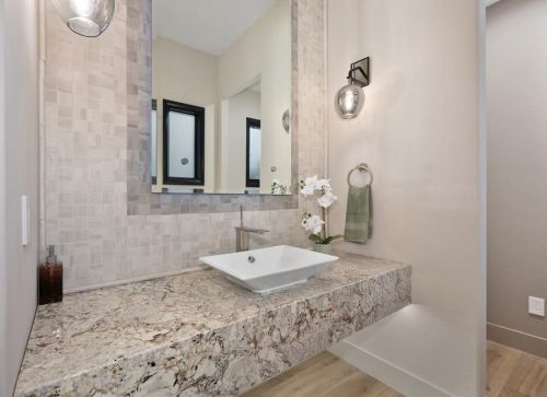 5263 Da Vinci Dr, Folsom CA 95762-5261 exterior