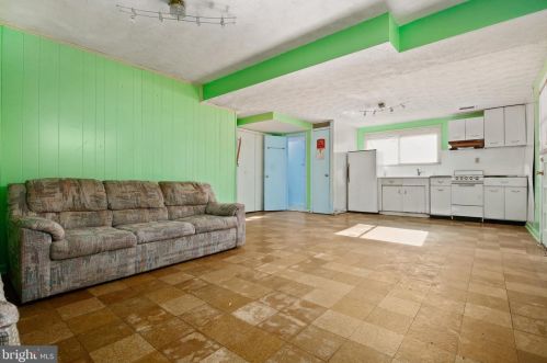 822 Malibu Dr, Silver Spring MD 20901-3648 exterior