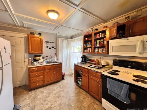 29 Clarence St, Torrington CT 06790-6745 exterior