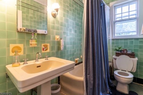 312 36th St, Paterson NJ 07504-1716 exterior