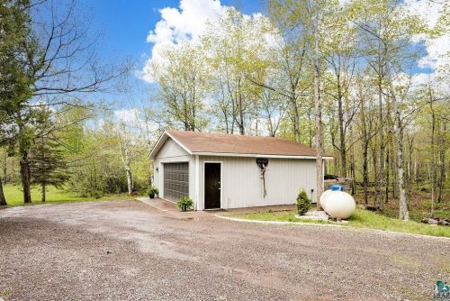 613 Howard Gnesen Rd, Duluth MN 55803-9264 exterior