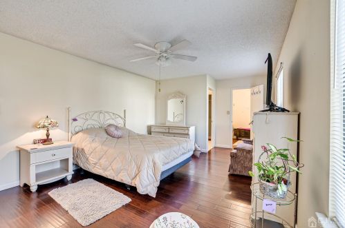 22 Carriage Pl, Edison NJ 08820-4020 exterior